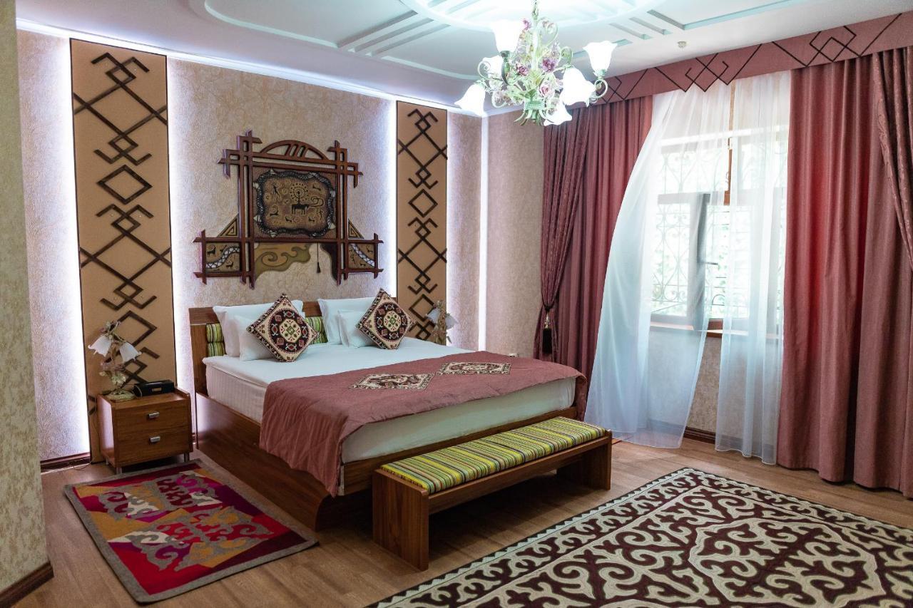 Gоlden Dragon Villa Hotel Bischkek Exterior foto