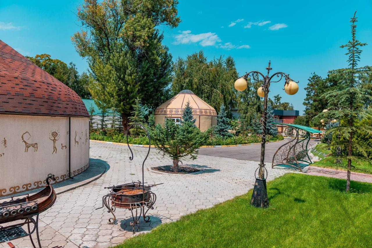Gоlden Dragon Villa Hotel Bischkek Exterior foto