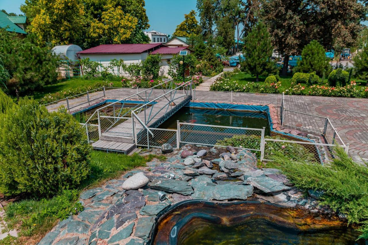 Gоlden Dragon Villa Hotel Bischkek Exterior foto